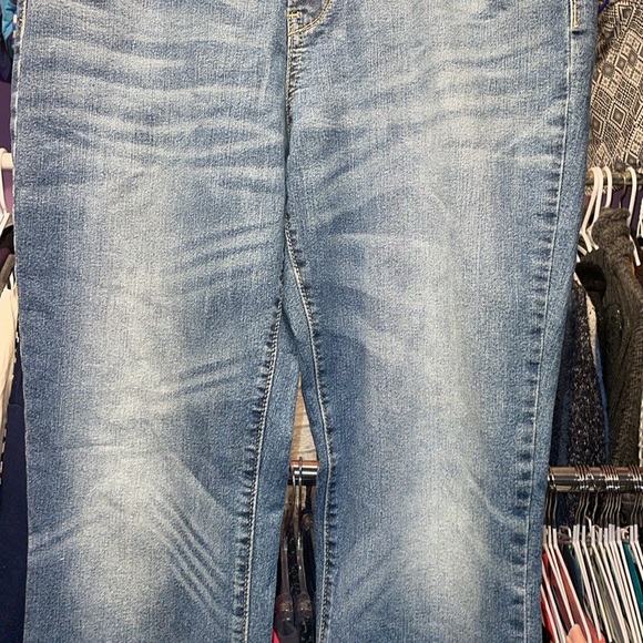 Levi’s Signature jeans 👖 Maternity Jeans sz 12M Modern Straight leg blue denim - Picture 5 of 12